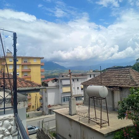 Aleko Guest House จีโรคาสเตอร์ ภายนอก รูปภาพ